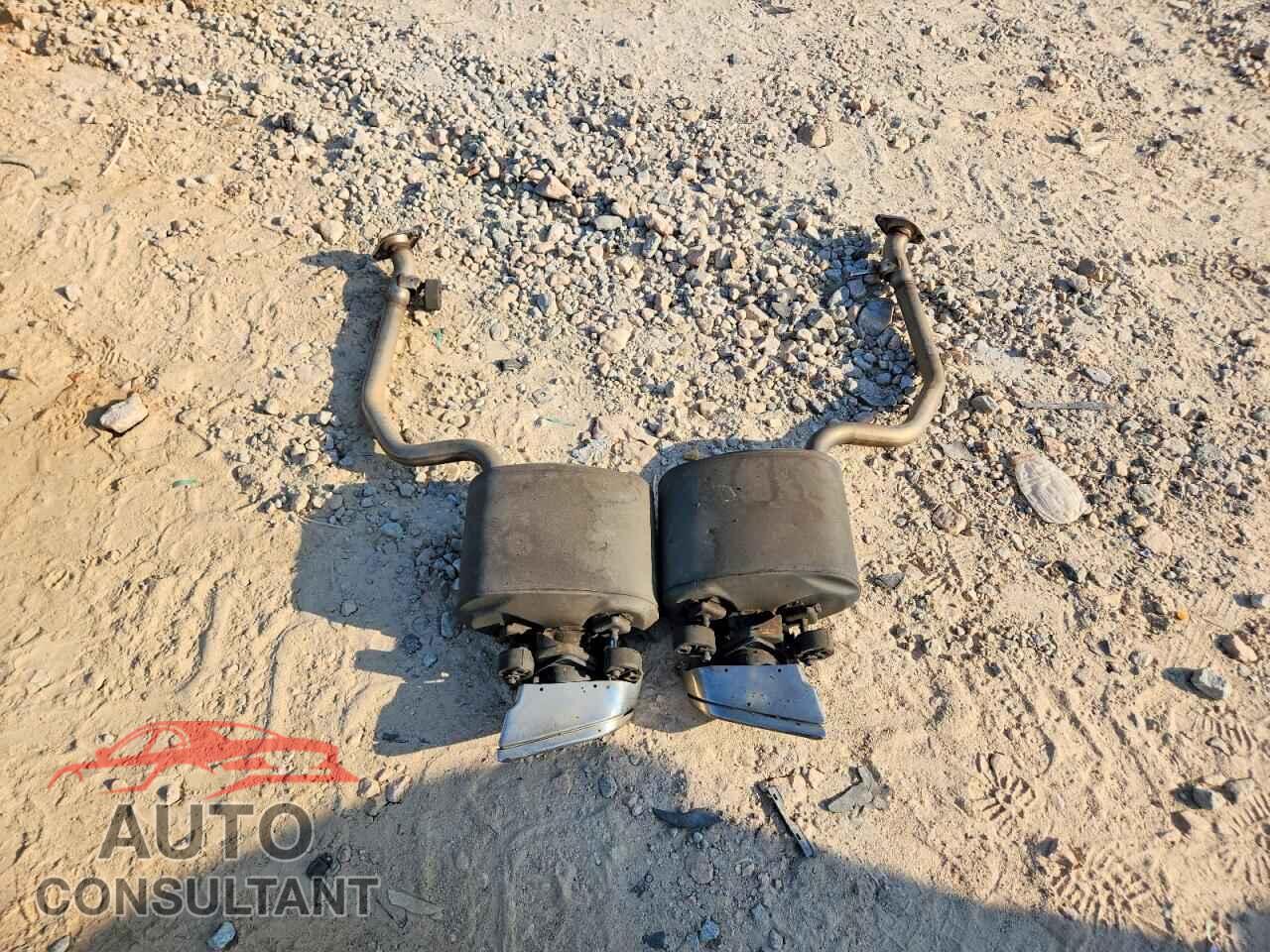 LEXUS IS 2018 - JTHBA1D24J5066237