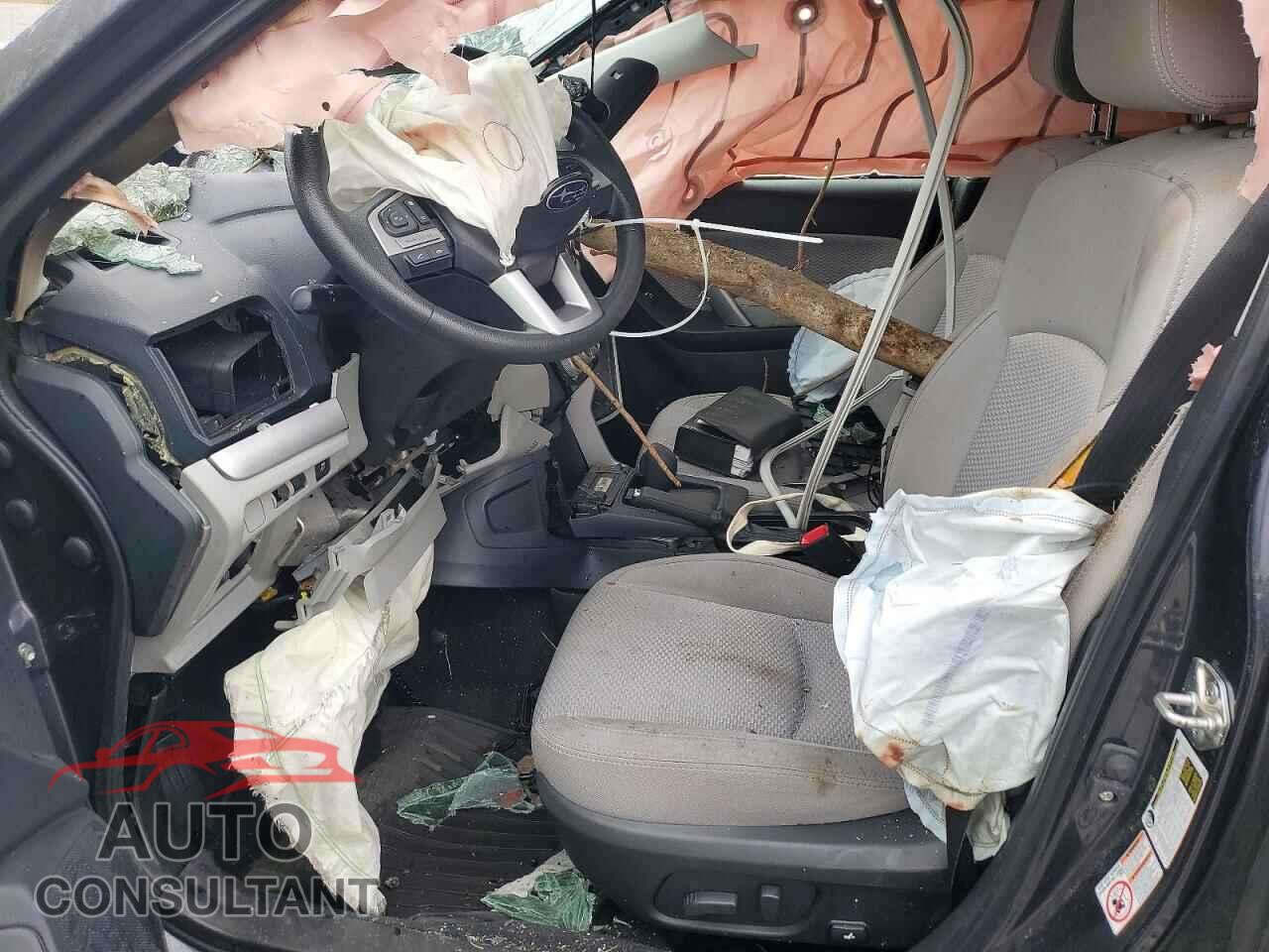 SUBARU FORESTER 2017 - JF2SJAEC1HH516817