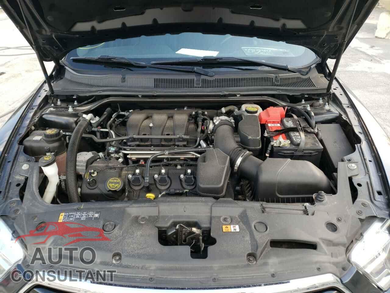 FORD TAURUS 2017 - 1FAHP2E89HG127489