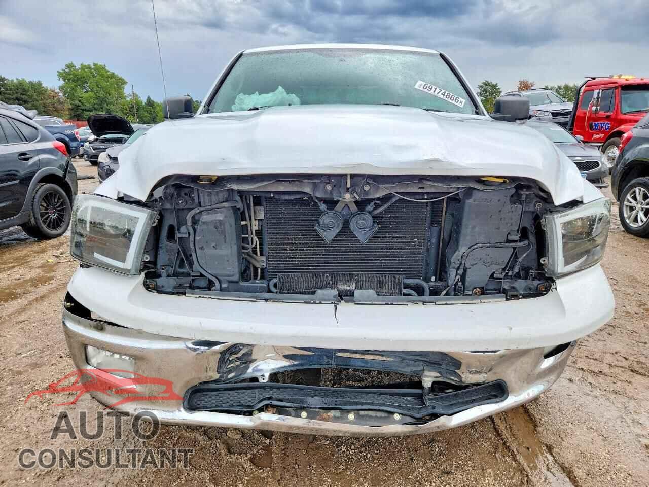 DODGE RAM 1500 2012 - 1C6RD6LT8CS137384