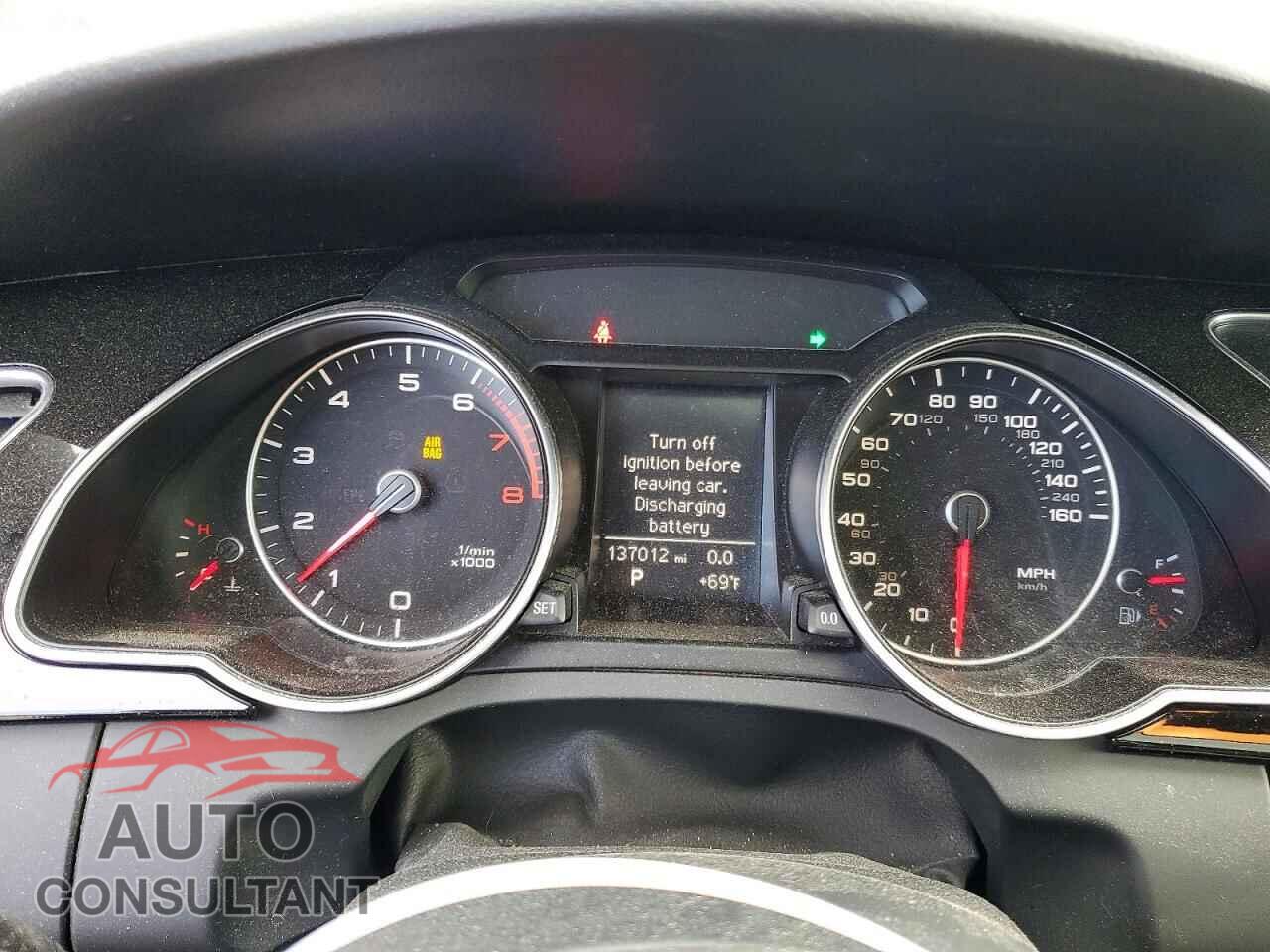 AUDI A5 2013 - WAUMFAFR9DA072033