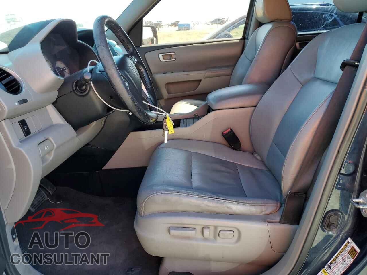 HONDA PILOT 2011 - 5FNYF3H51BB019003