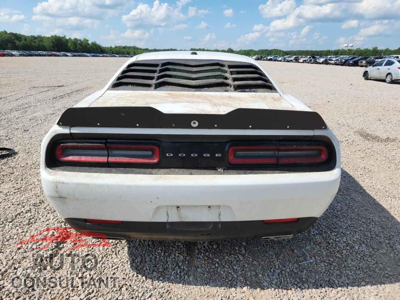 DODGE CHALLENGER 2015 - 2C3CDZBT0FH846540