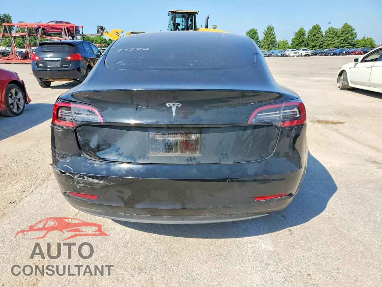 TESLA MODEL 3 2021 - 5YJ3E1EA1MF987351