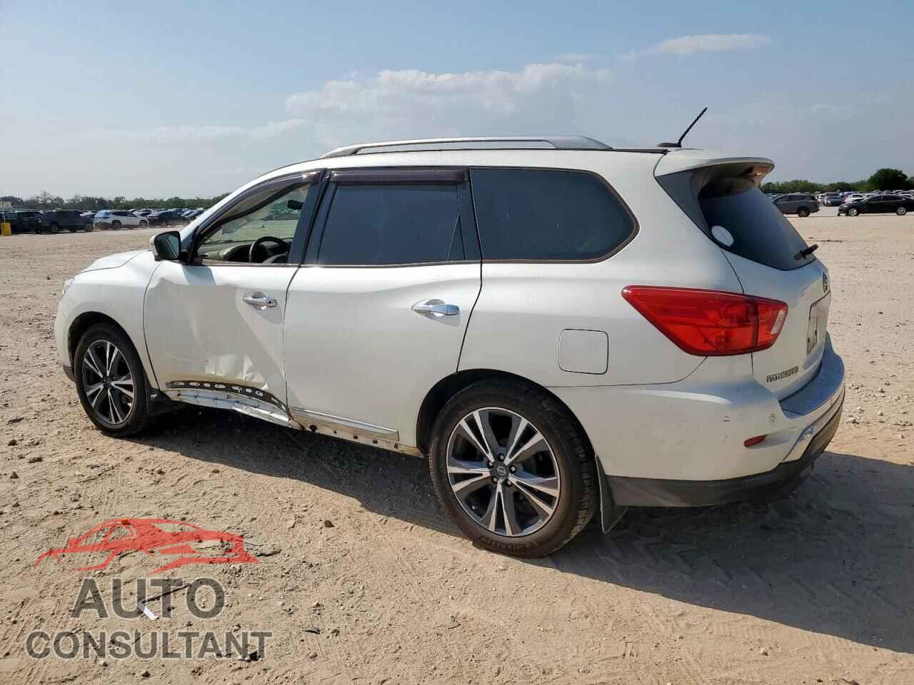 NISSAN PATHFINDER 2017 - 5N1DR2MM5HC607369