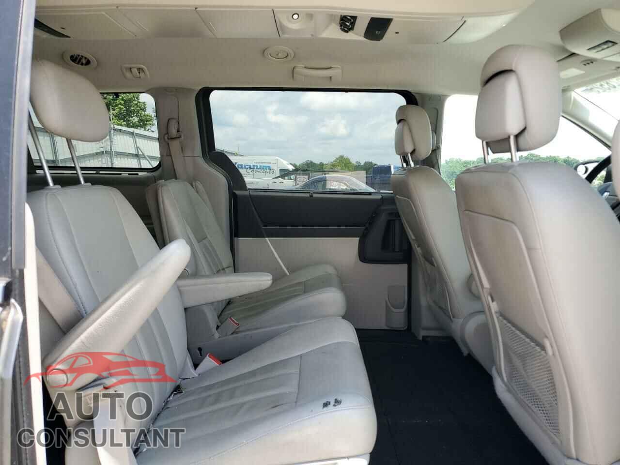 DODGE CARAVAN 2010 - 2D4RN5DX1AR290045