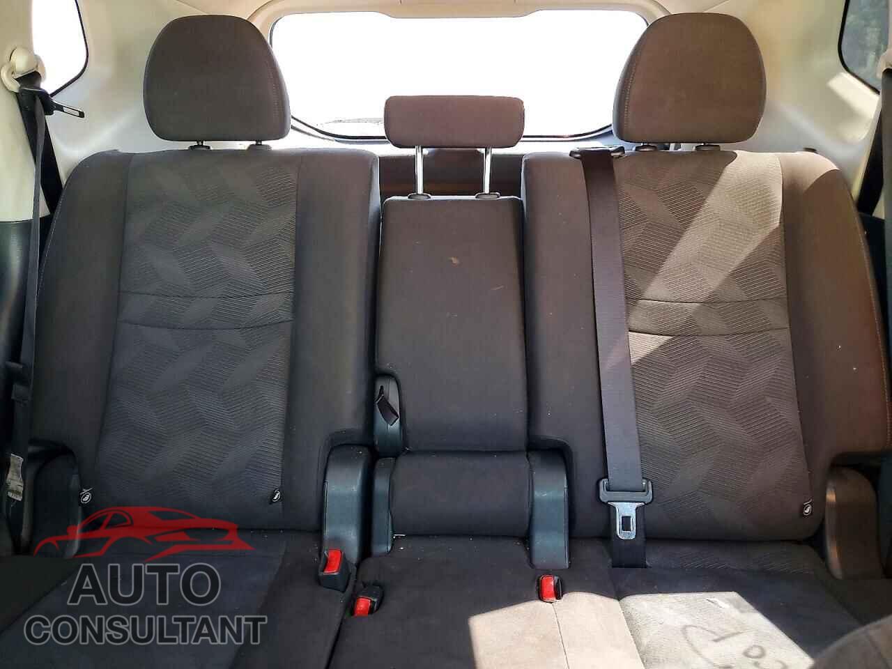 NISSAN ROGUE 2016 - KNMAT2MV6GP646044