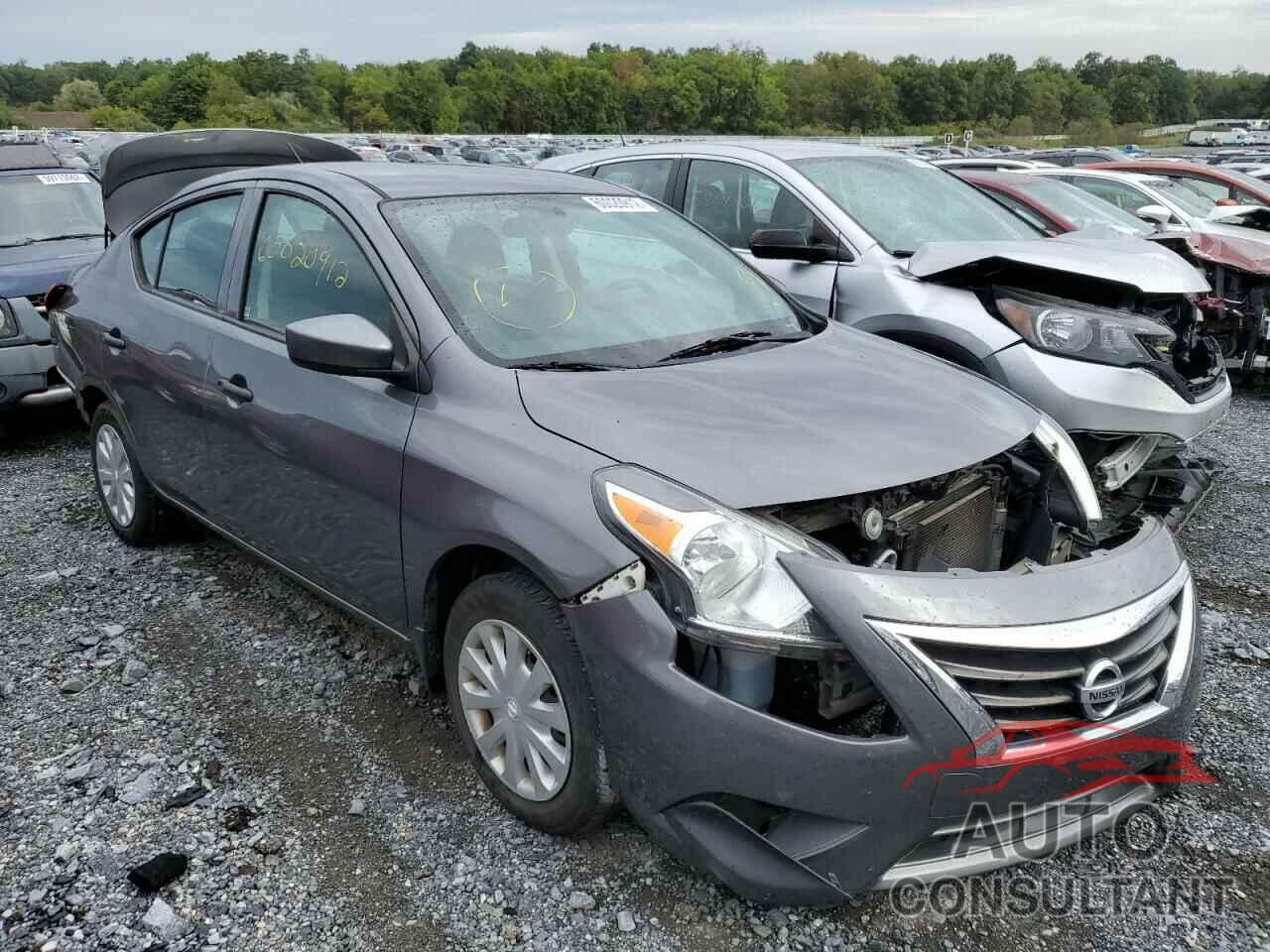 NISSAN VERSA 2017 - 3N1CN7AP0HL892643