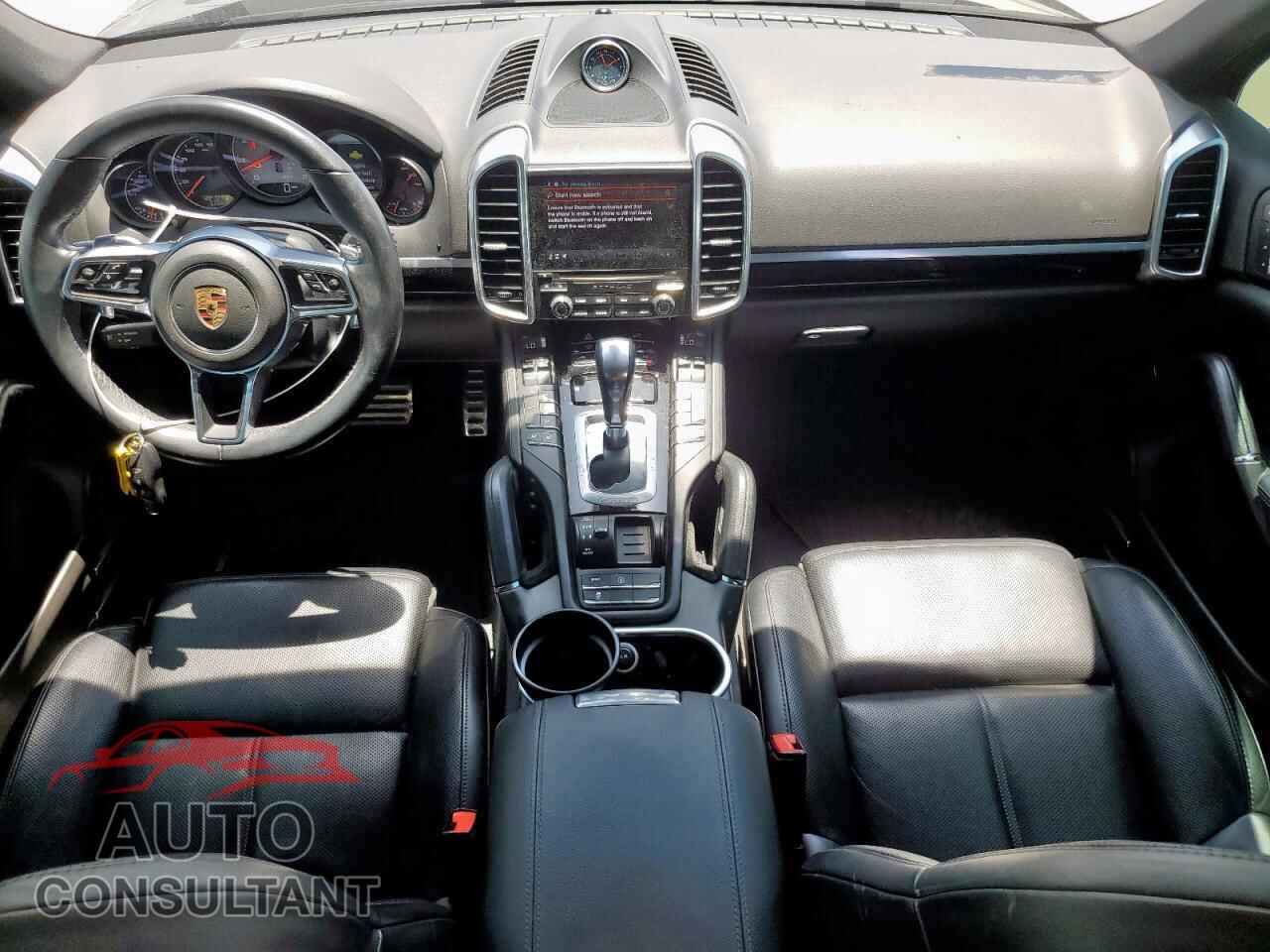 PORSCHE CAYENNE 2018 - WP1AB2A29JLA61128