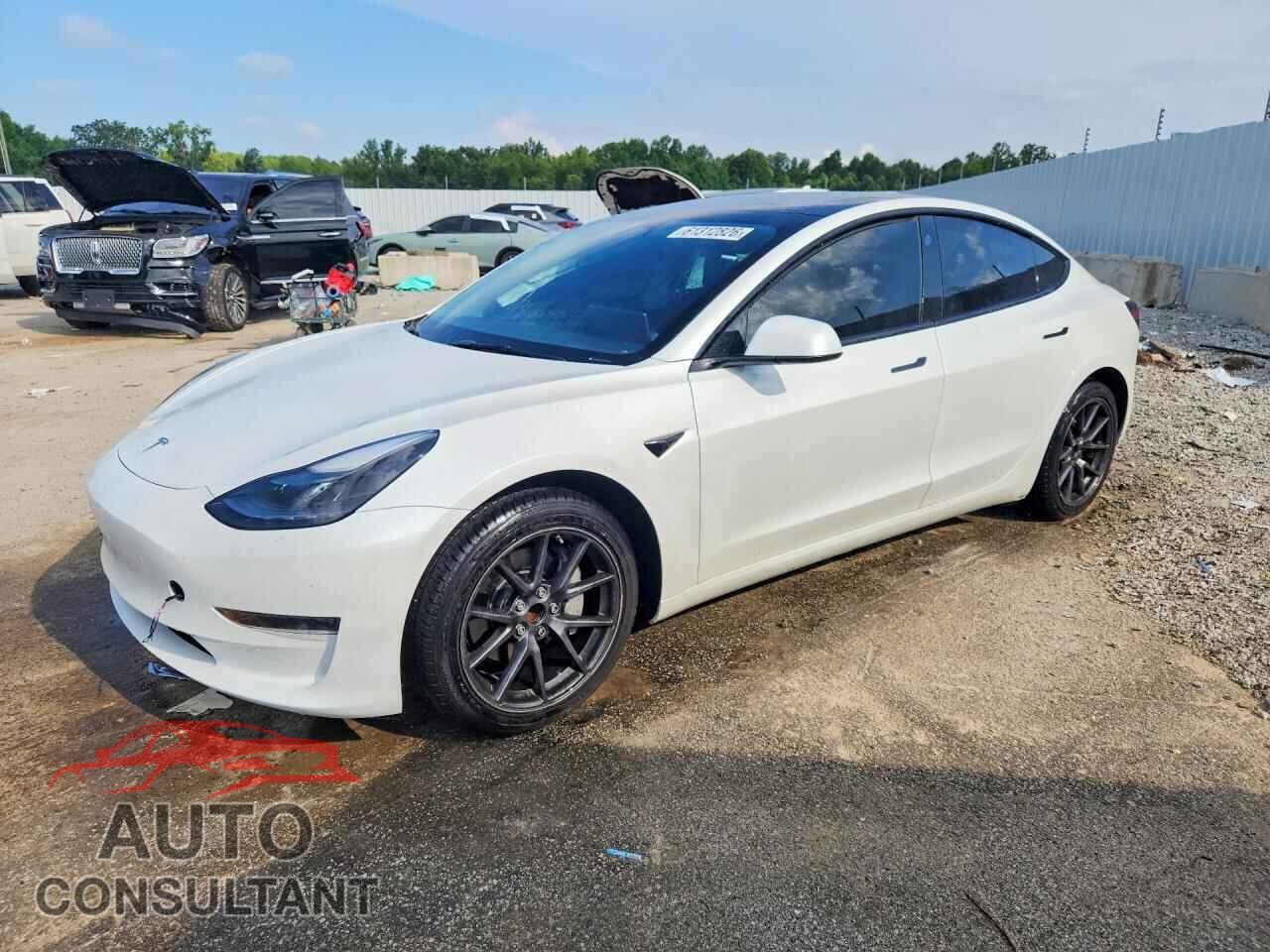 TESLA MODEL 3 2023 - 5YJ3E1EA7PF588058