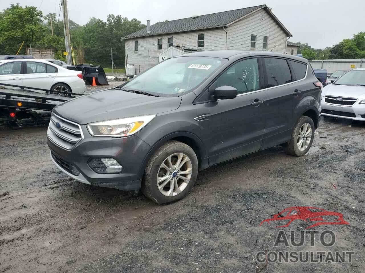 FORD ESCAPE 2017 - 1FMCU9GD4HUE68604