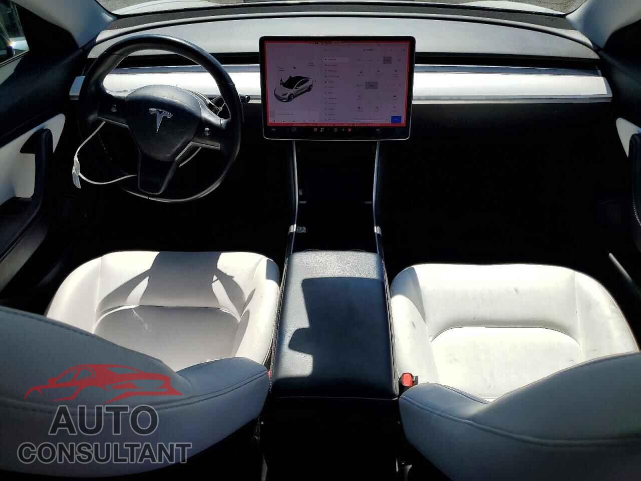 TESLA MODEL 3 2018 - 5YJ3E1EB8JF135552