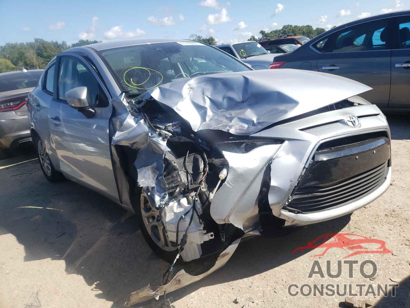 TOYOTA YARIS 2017 - 3MYDLBYV3HY188665