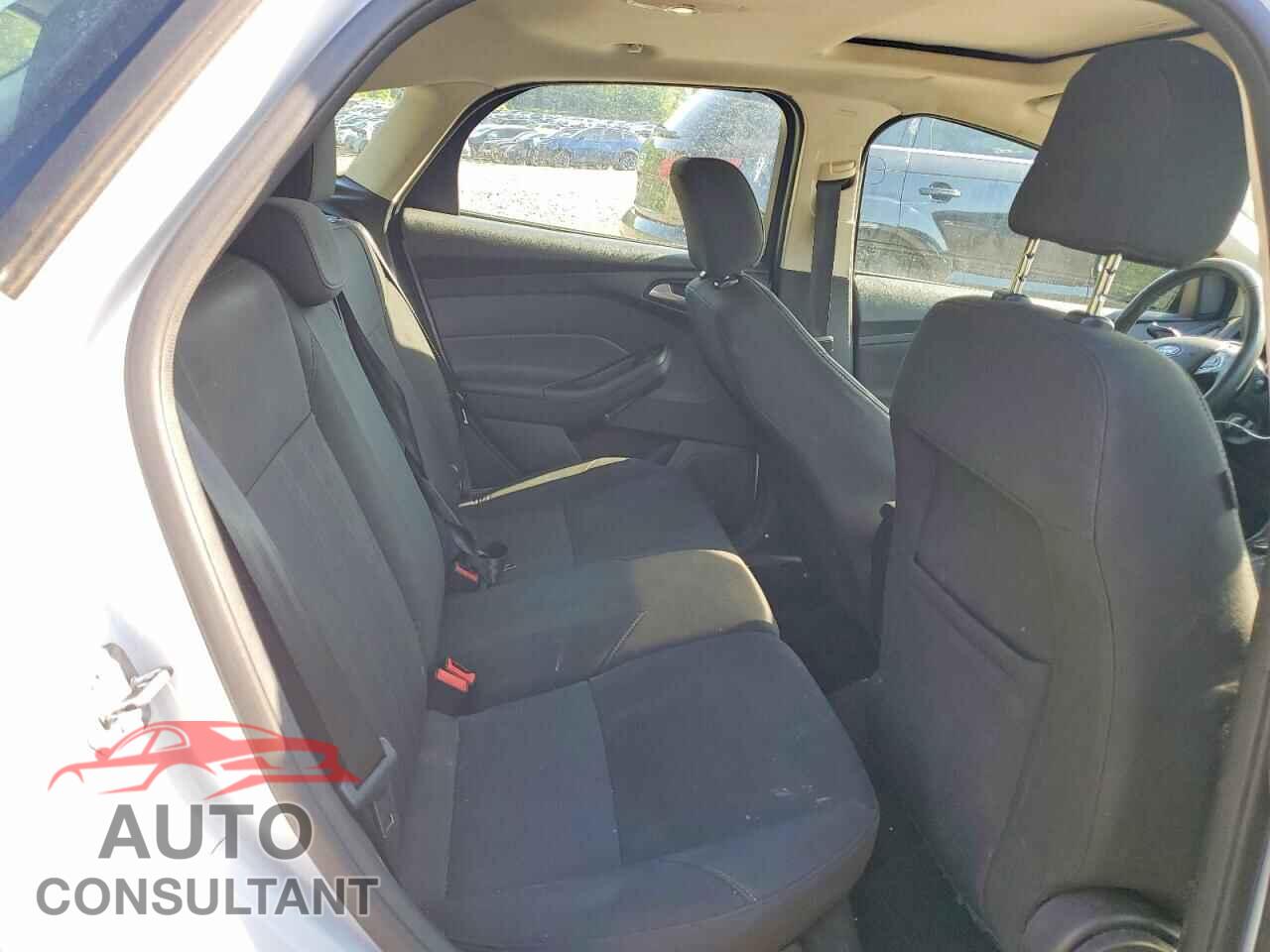 FORD FOCUS 2017 - 1FADP3M23HL207654