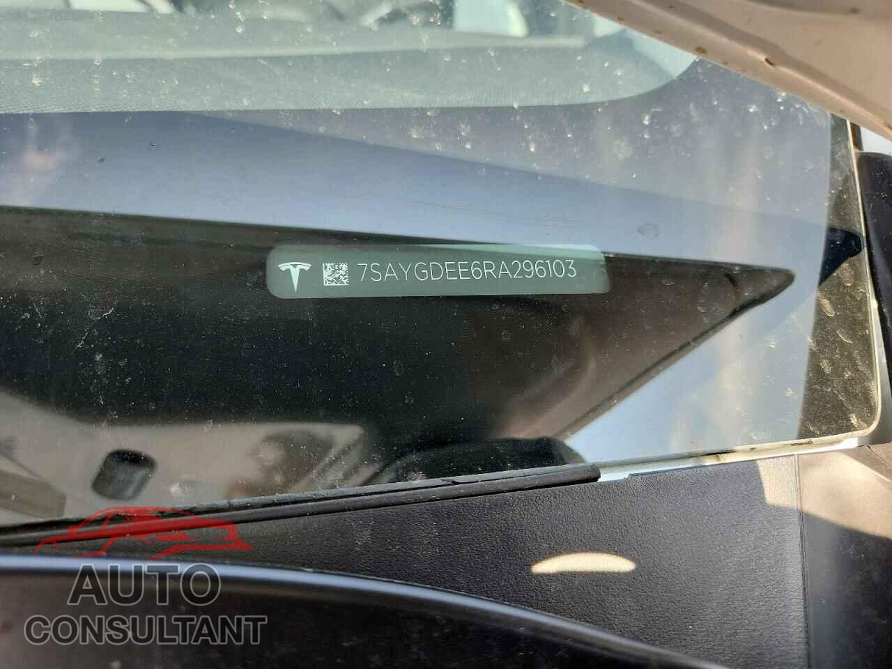TESLA MODEL Y 2024 - 7SAYGDEE6RA296103