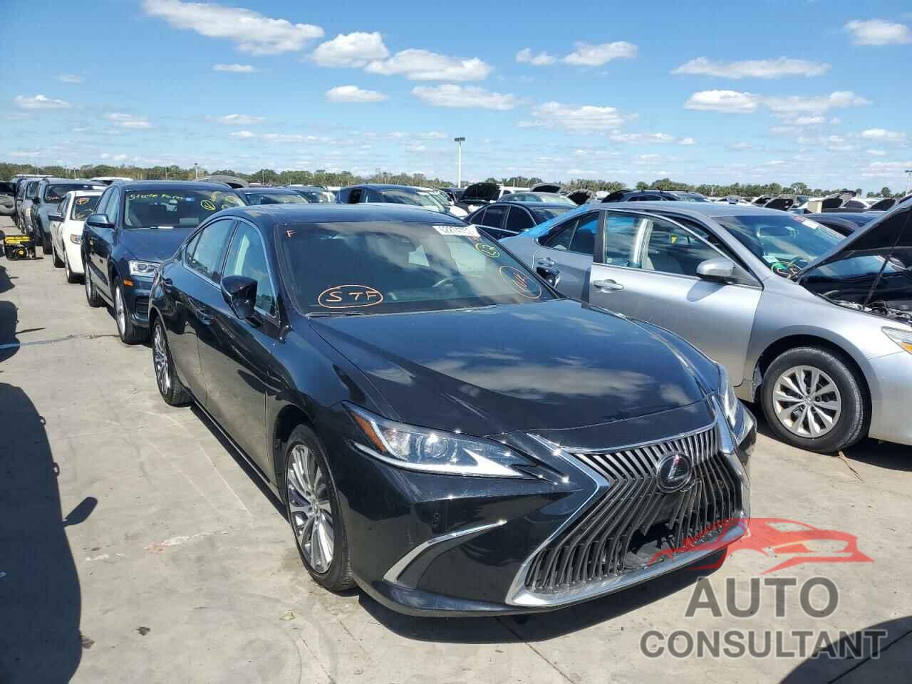 LEXUS ES350 2020 - 58ADZ1B18LU077395