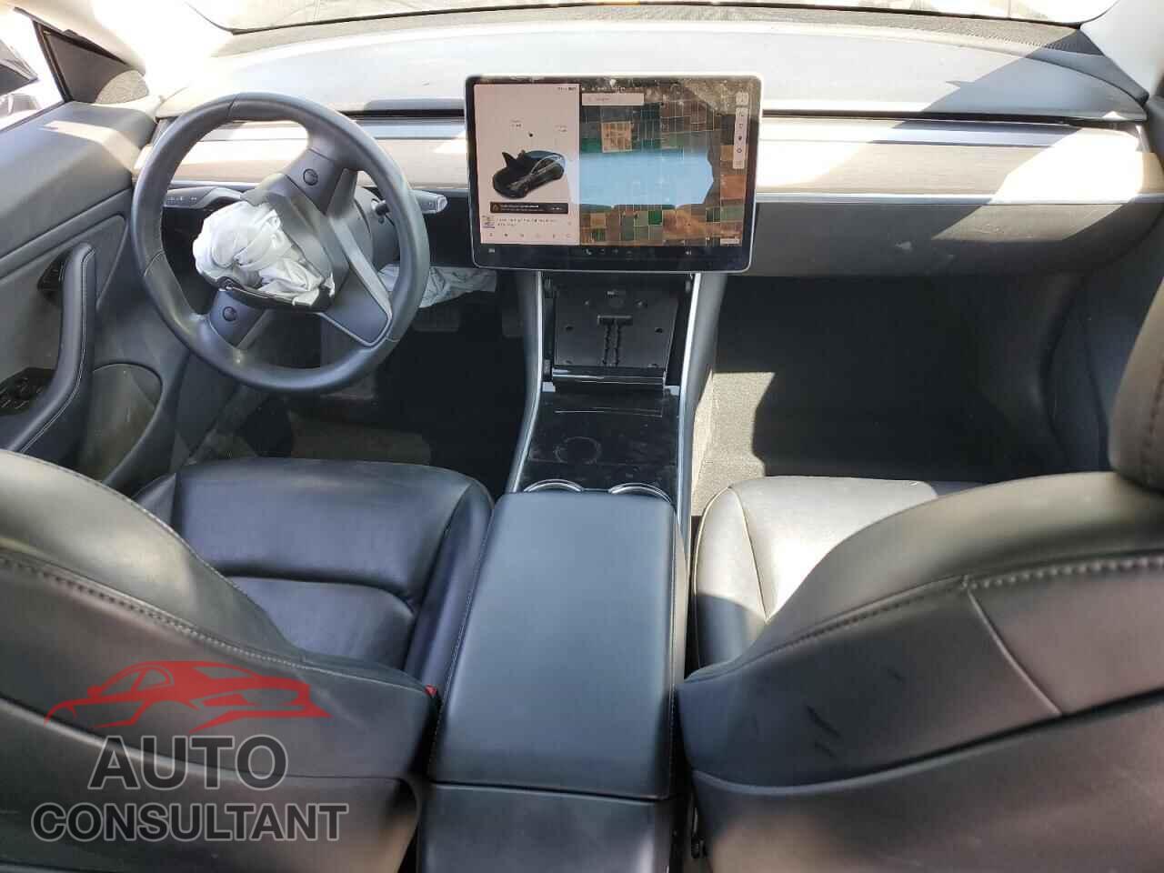 TESLA MODEL 3 2018 - 5YJ3E1EB8JF084716