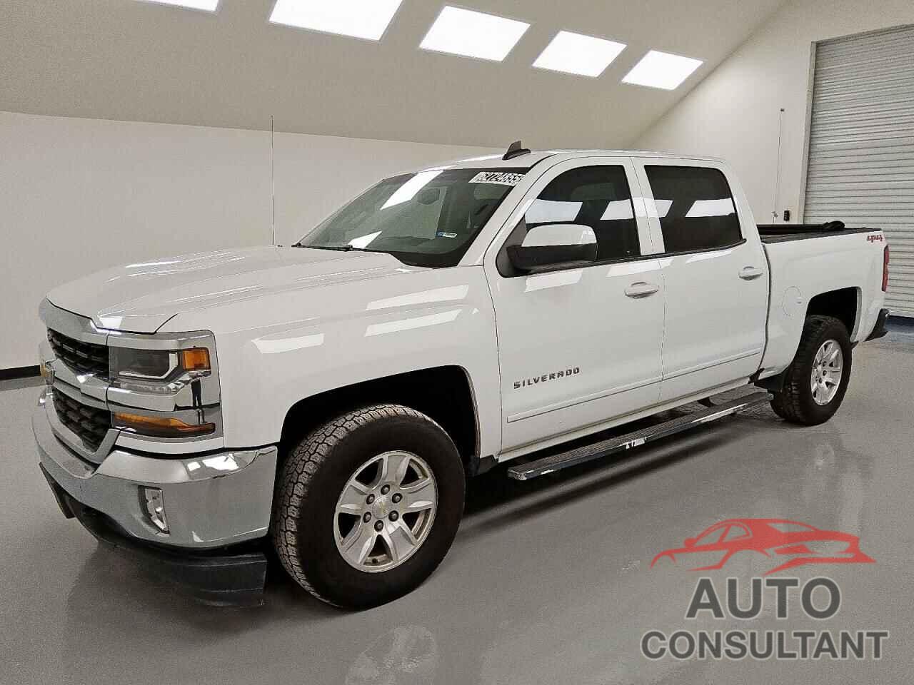 CHEVROLET SILVERADO 2018 - 3GCUKREC8JG198651