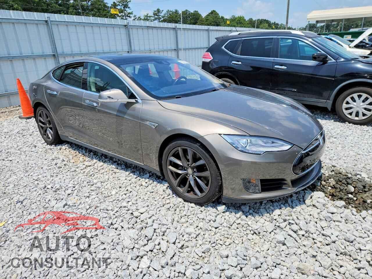 TESLA MODEL S 2015 - 5YJSA1S27FF091854