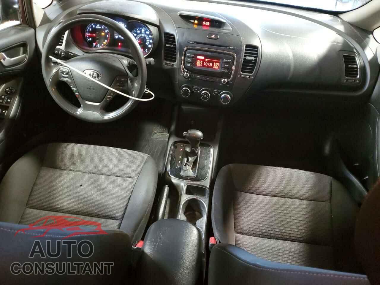 KIA FORTE 2017 - 3KPFK4A72HE067354