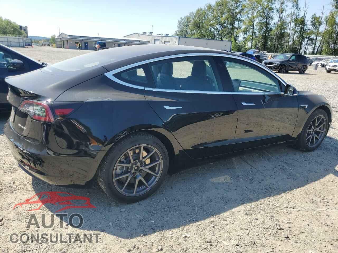 TESLA MODEL 3 2018 - 5YJ3E1EB3JF130758