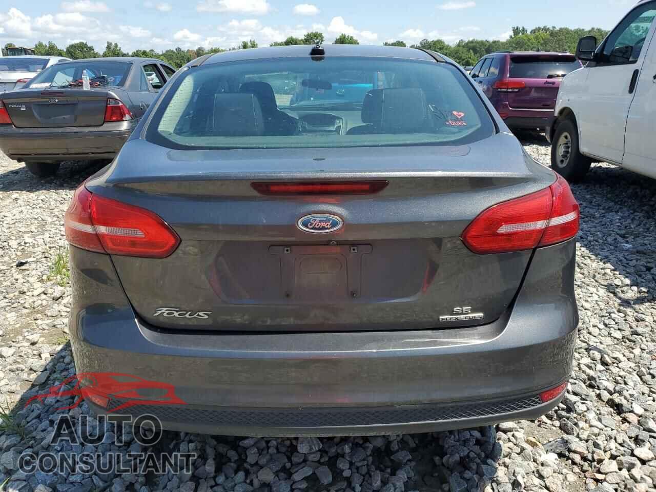 FORD FOCUS 2016 - 1FADP3F24GL269365