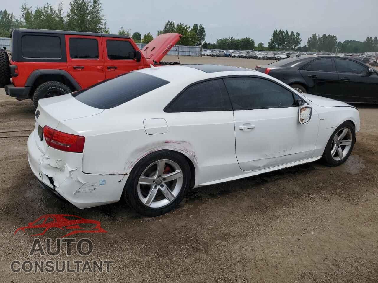 AUDI A5 2011 - WAUMFBFR2BA058199