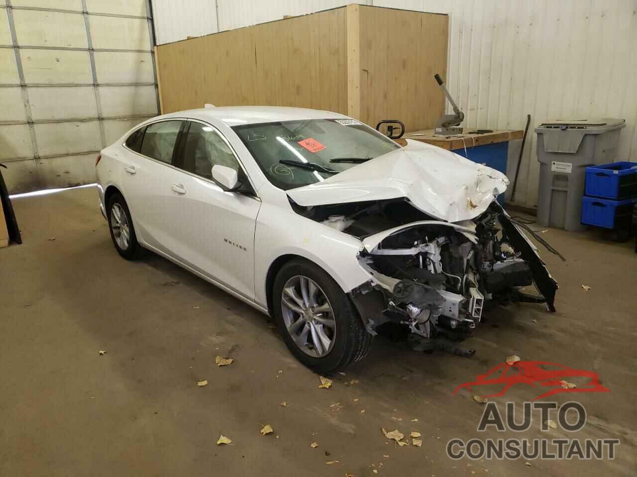 CHEVROLET MALIBU 2016 - 1G1ZE5ST1GF190212