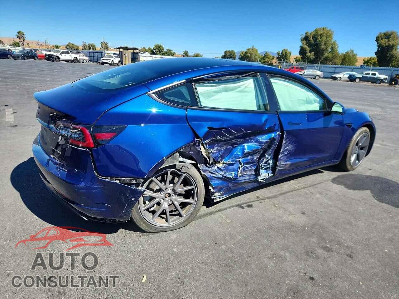 TESLA MODEL 3 2022 - 5YJ3E1EB2NF353833