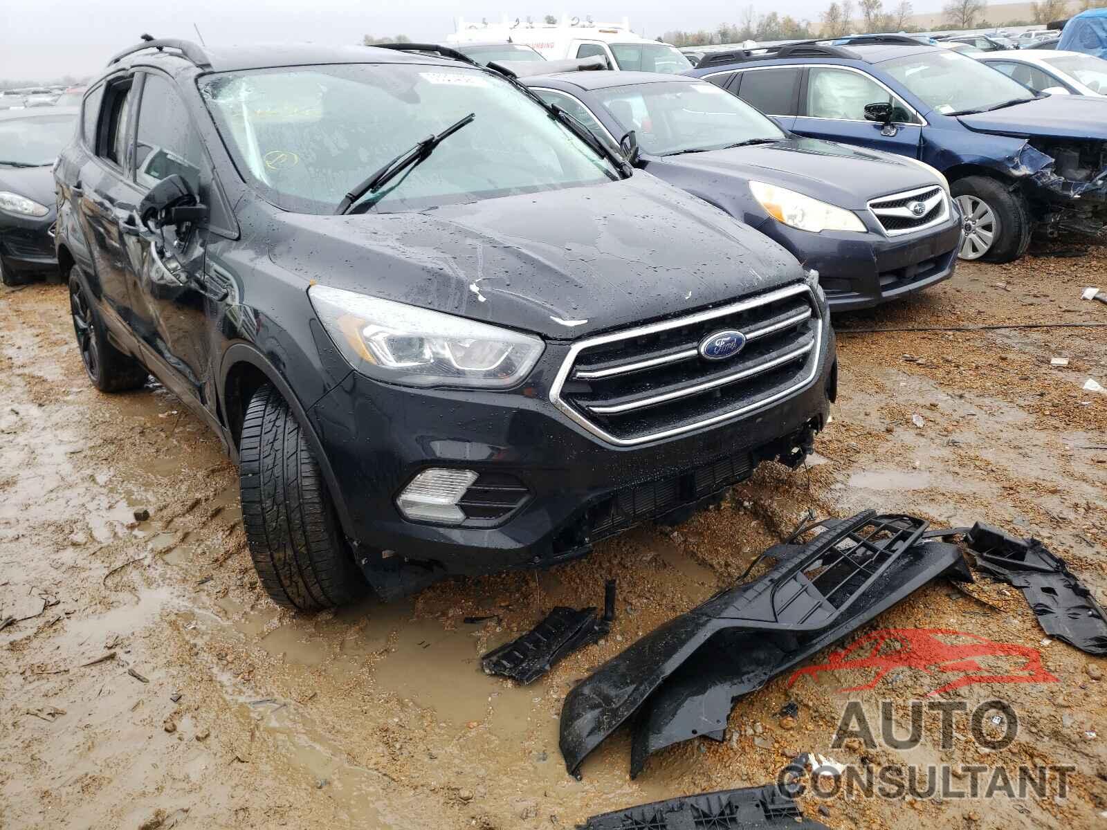 FORD ESCAPE 2017 - 1FMCU9JD8HUD10839