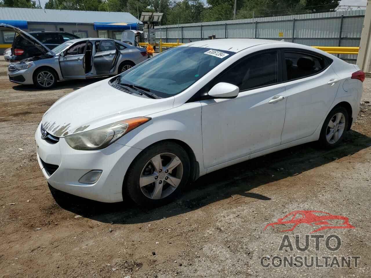 HYUNDAI ELANTRA 2013 - 5NPDH4AE0DH258118
