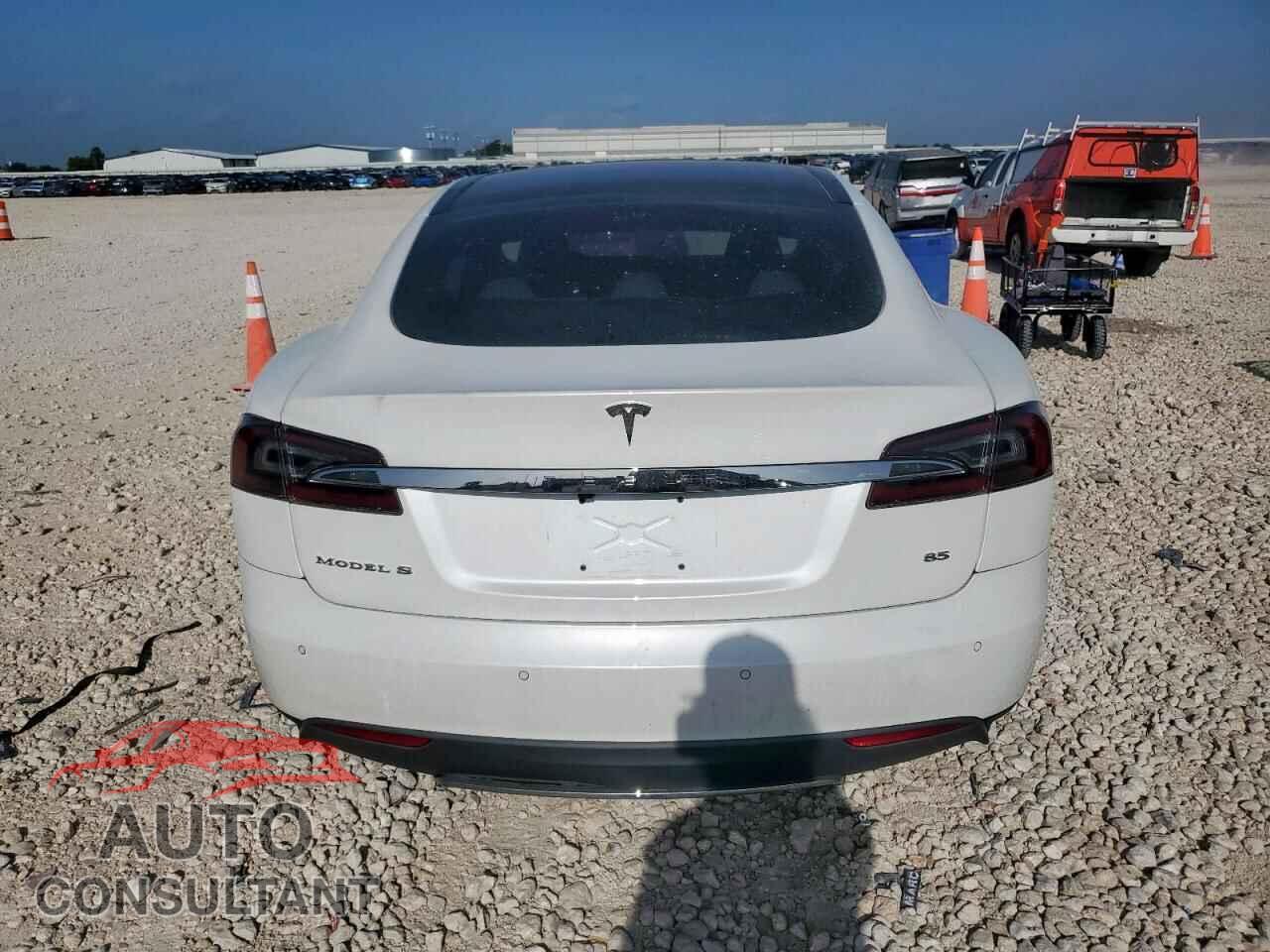 TESLA MODEL S 2013 - 5YJSA1DNXDFP26540