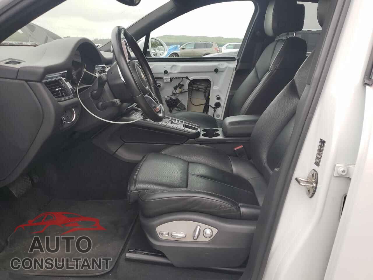 PORSCHE MACAN 2015 - WP1AB2A54FLB50168