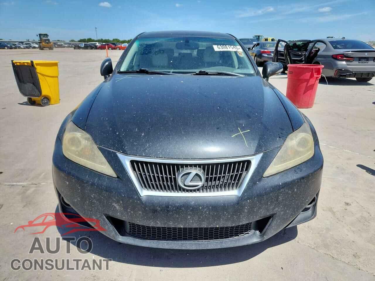 LEXUS IS 2011 - JTHBF5C24B5144155