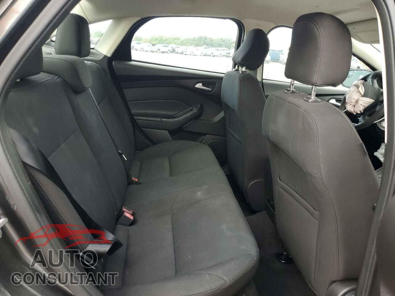 FORD FOCUS 2016 - 1FADP3F21GL357046