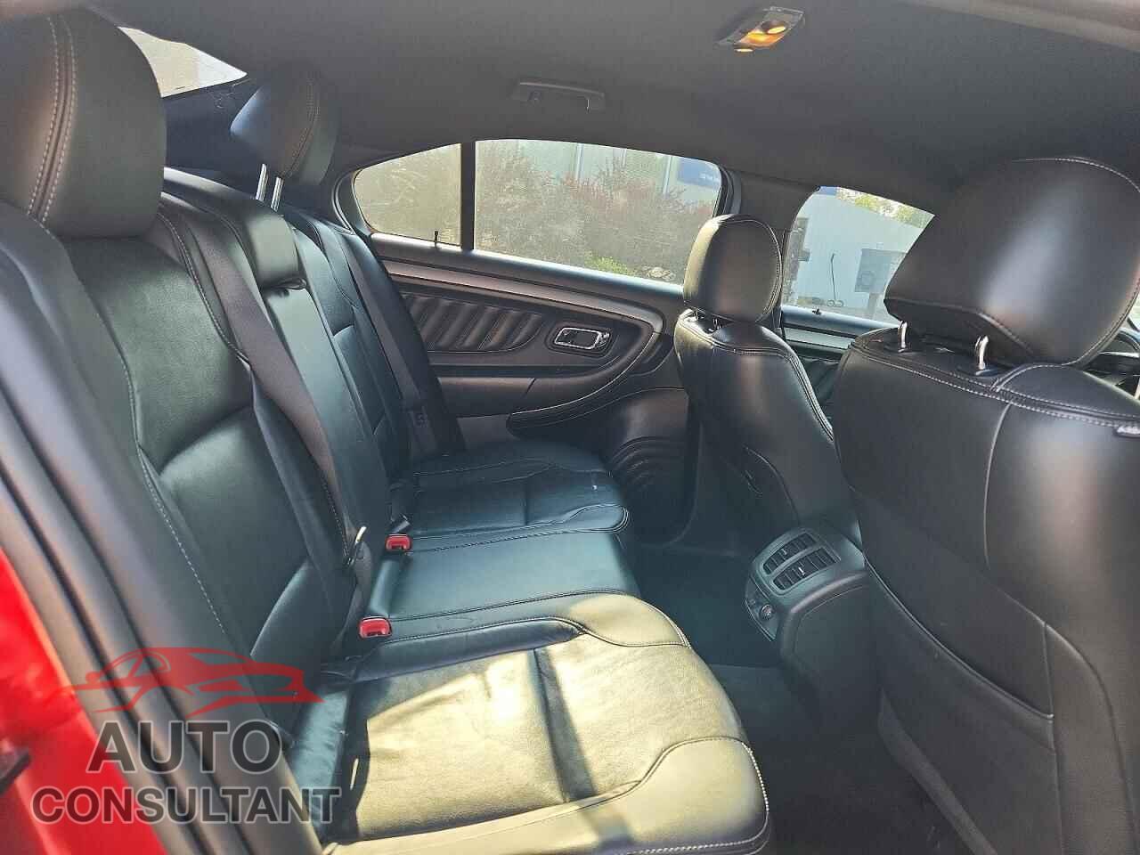 FORD TAURUS 2015 - 1FAHP2E85FG208812