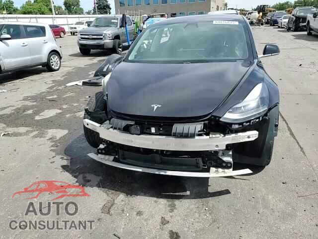 TESLA MODEL 3 2018 - 5YJ3E1EBXJF077119