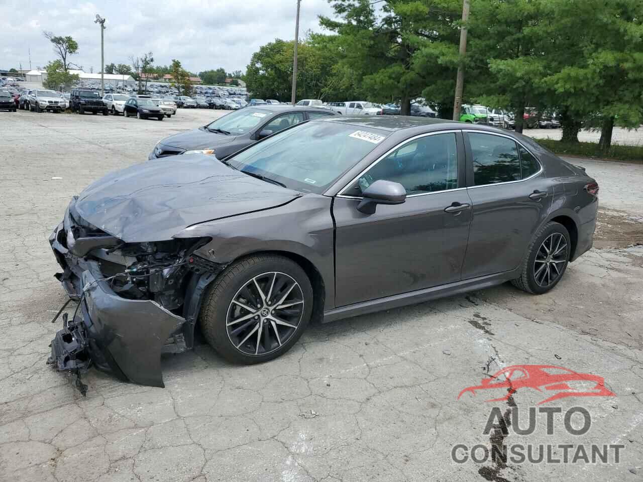 TOYOTA CAMRY 2021 - 4T1G11AK0MU572178