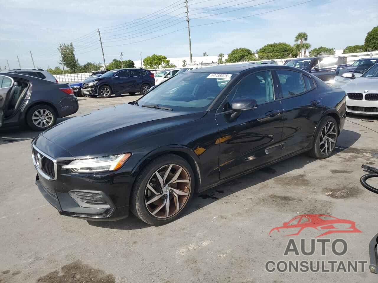 VOLVO S60 2019 - 7JR102FK2KG011103