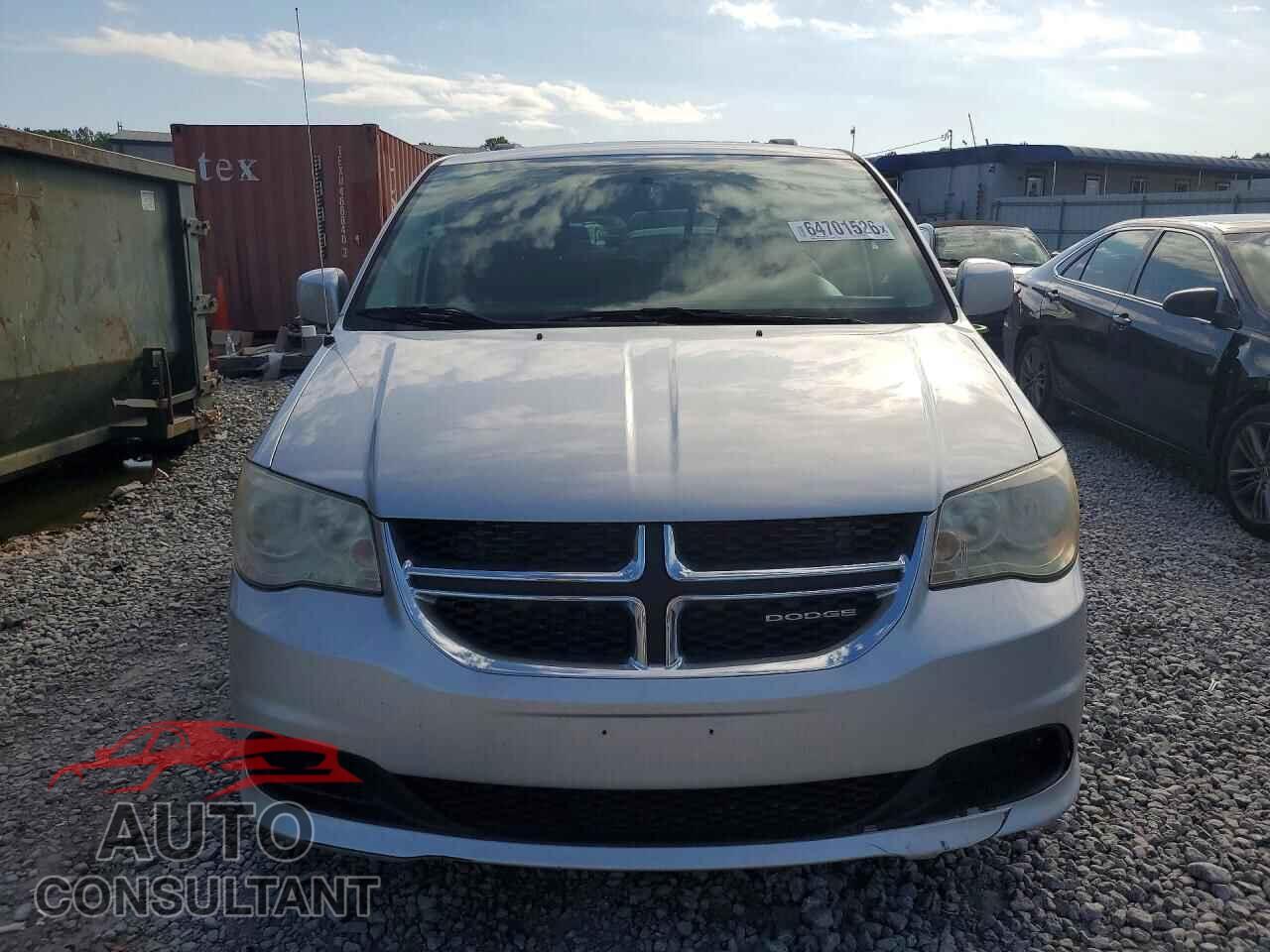 DODGE CARAVAN 2011 - 2D4RN3DG6BR728645