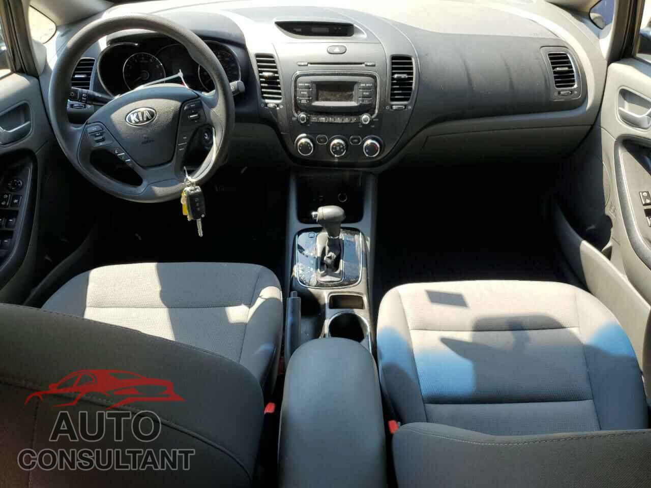 KIA FORTE 2017 - 3KPFK4A70HE023921