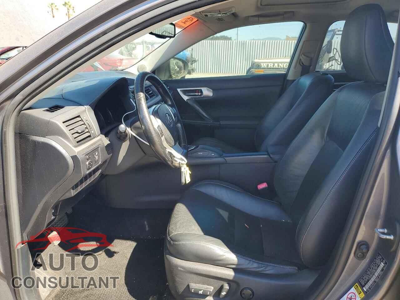 LEXUS CT 200 2012 - JTHKD5BH2C2081295