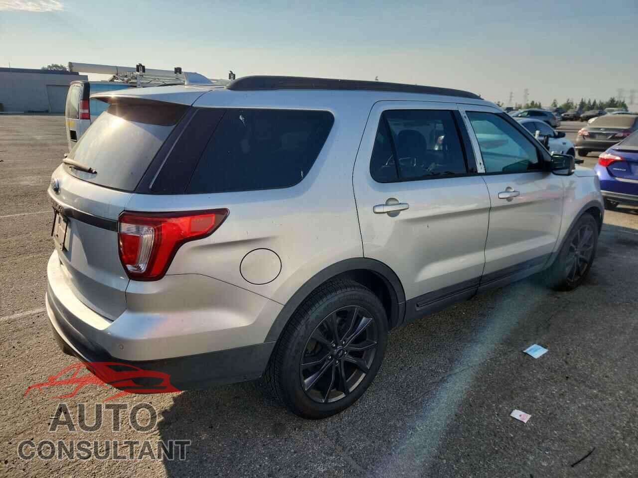 FORD EXPLORER 2017 - 1FM5K7D81HGA03724