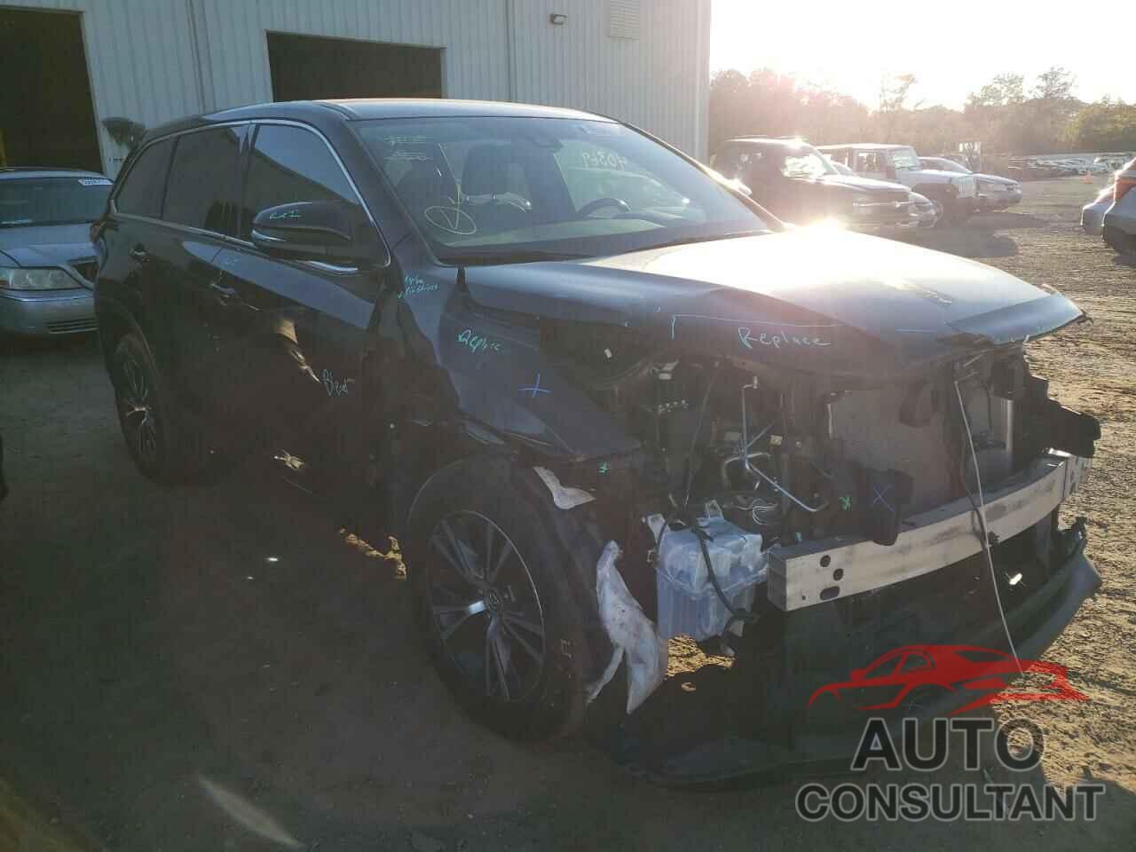 TOYOTA HIGHLANDER 2018 - 5TDZZRFH3JS284480