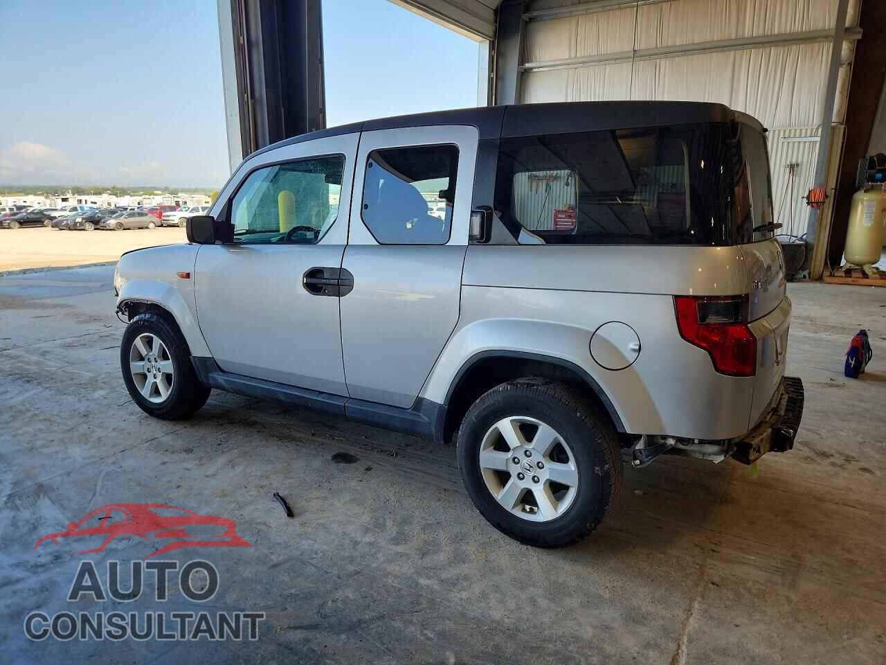 HONDA ELEMENT 2011 - 5J6YH2H76BL000718