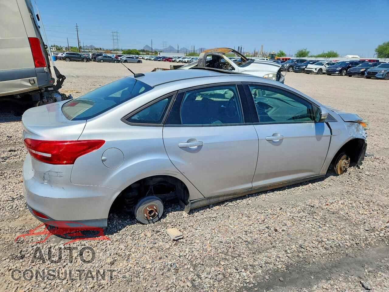 FORD FOCUS 2016 - 1FADP3F26GL235220