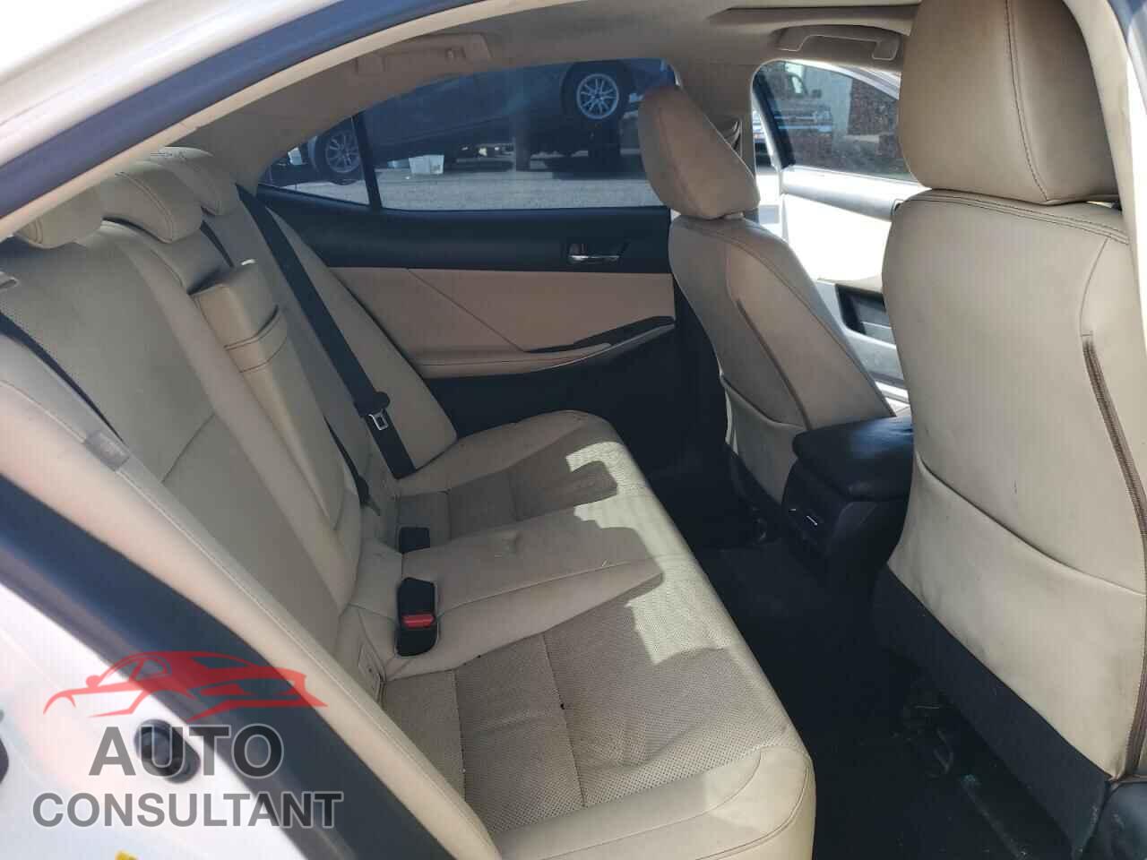 LEXUS IS 2015 - JTHBF1D20F5080046
