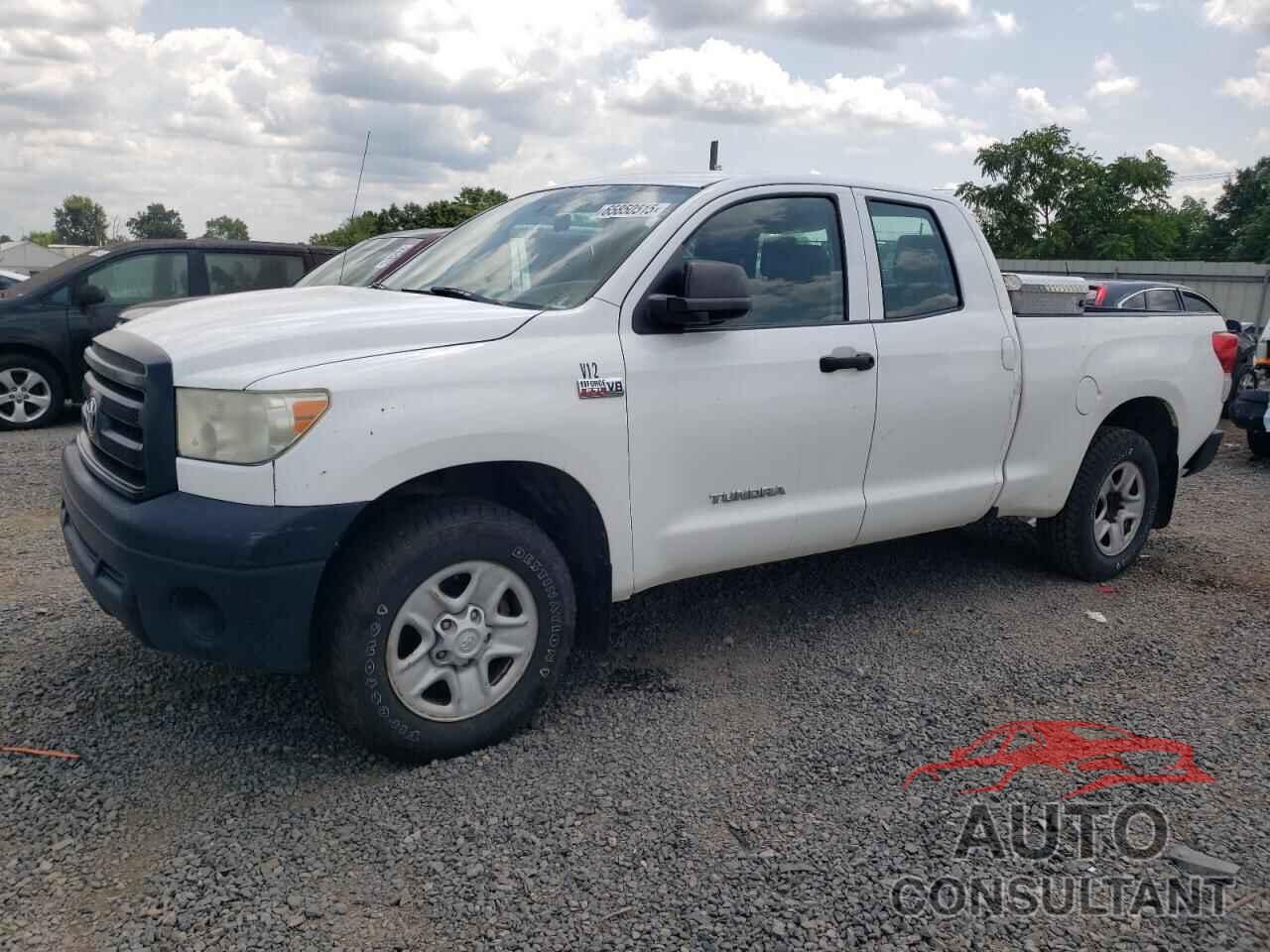 TOYOTA TUNDRA 2013 - 5TFUW5F10DX275832