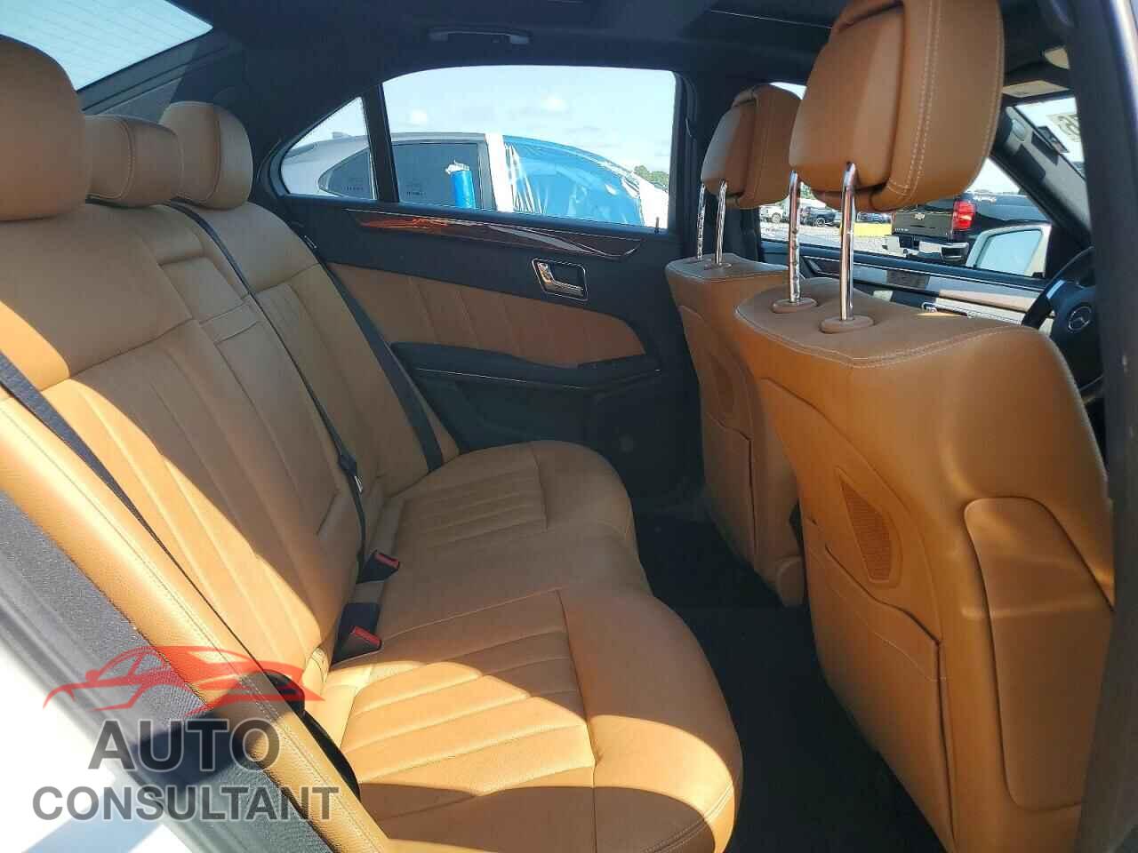 MERCEDES-BENZ E-CLASS 2011 - WDDHF9AB8BA453694