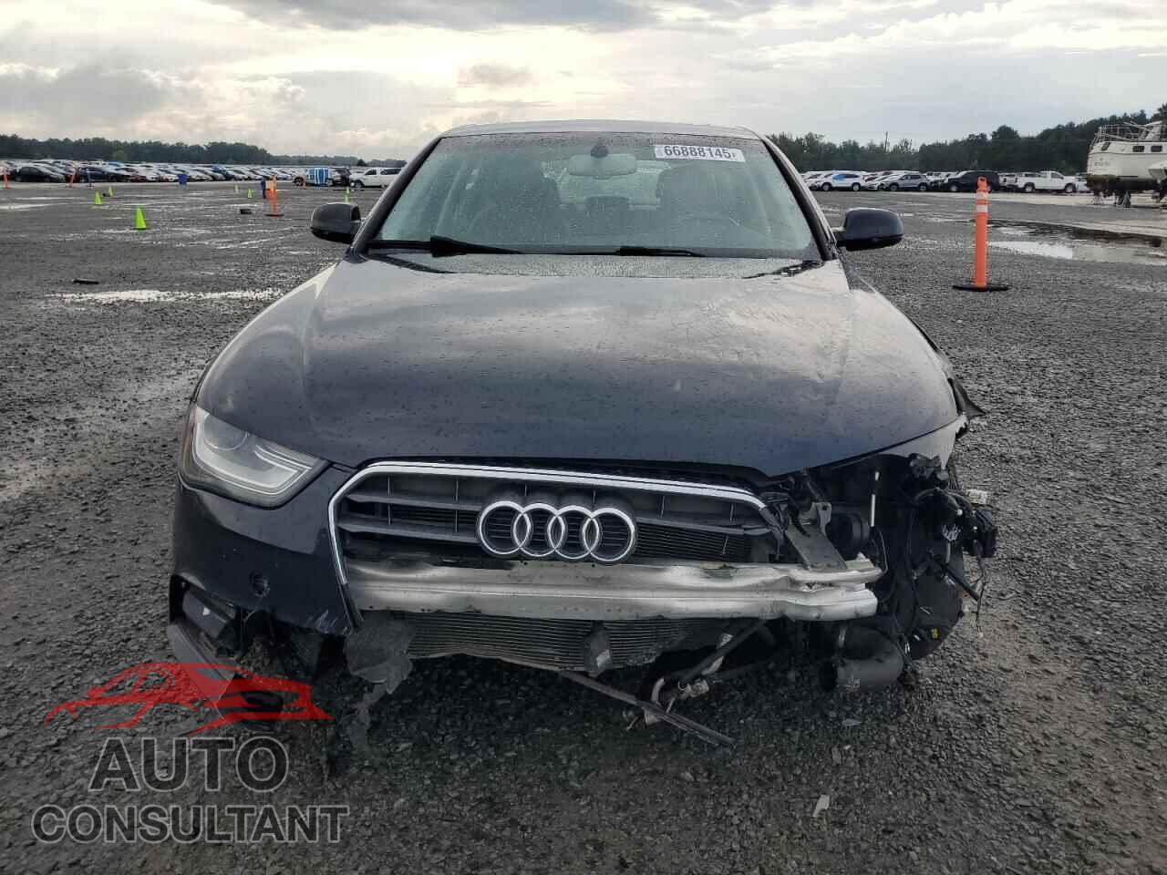 AUDI A4 2013 - WAUKFBFL1DN048908